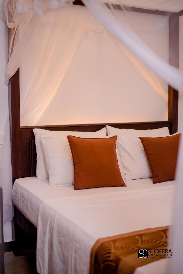 Bed and Breakfast Blooming Polhena Matara Exterior foto