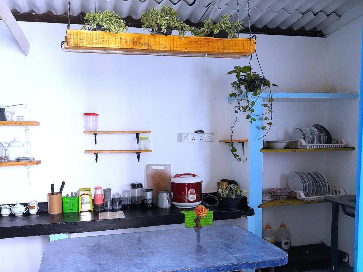 Bed and Breakfast Blooming Polhena Matara Exterior foto